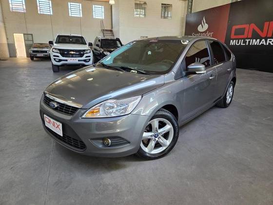FORD FOCUS 1.6 GL 16V FLEX 4P MANUAL